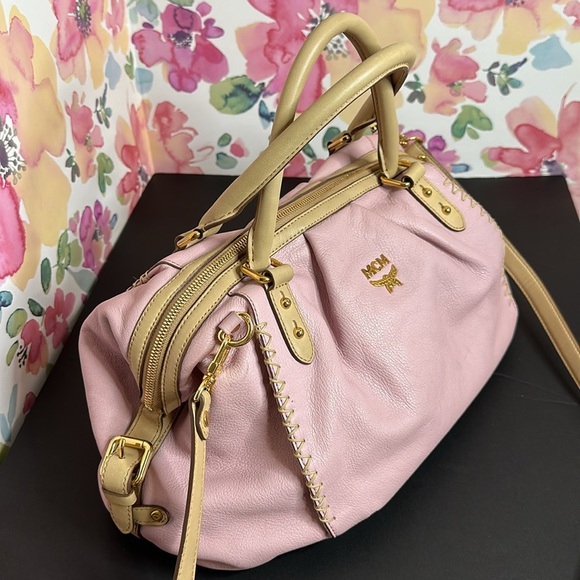 💯Authentic MCM Leather Two-way Handbag🍀 - Picture 11 of 17